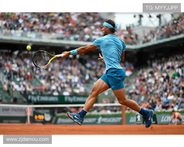 网球巨星纳达尔宣布退役，告别辉煌职业生涯引发全球热议