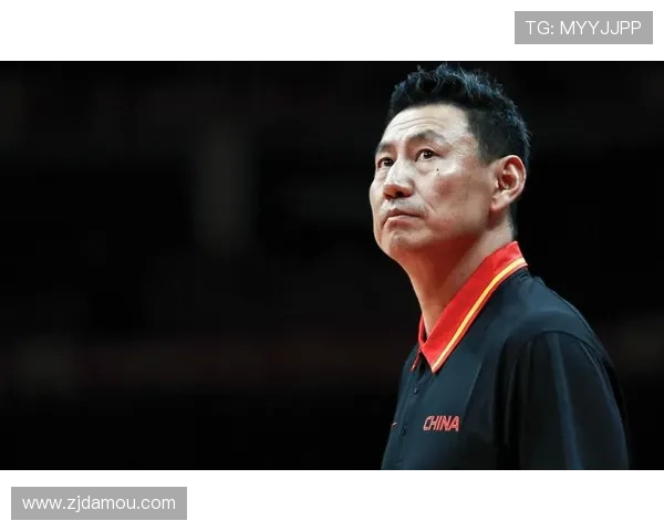 中国男篮逆转胜菲律宾晋级亚洲杯四强 李楠赛后称赞全队拼搏精神