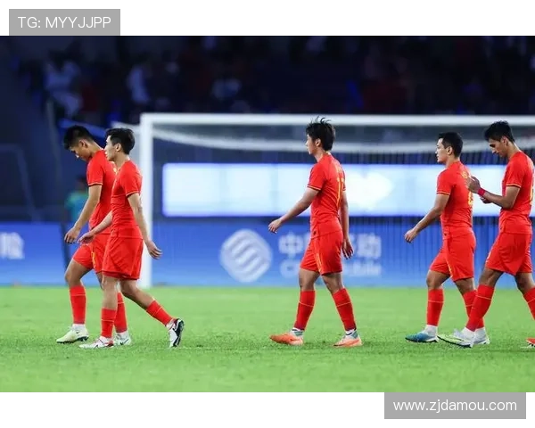 国足新帅亮相引热议联赛改革与青训发展同步推进备战世界杯新周期