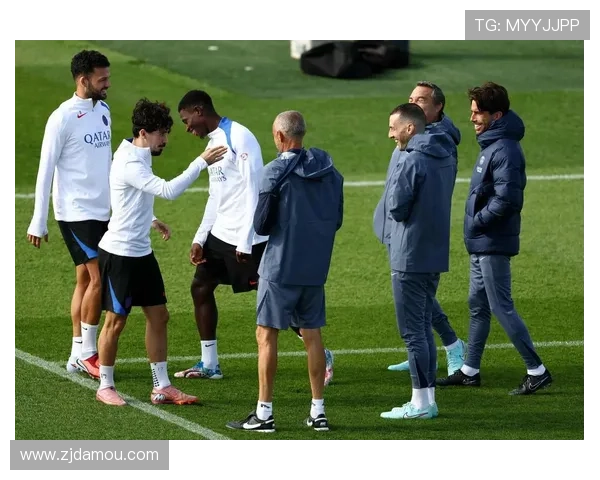 巴黎圣日耳曼新赛季战略调整 聚焦阵容升级与欧冠目标稳步推进青训建设