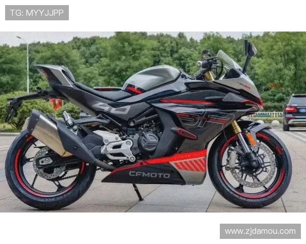 摩托车大奖赛最新动态揭晓 2025赛季冠军争夺战进入白热化阶段