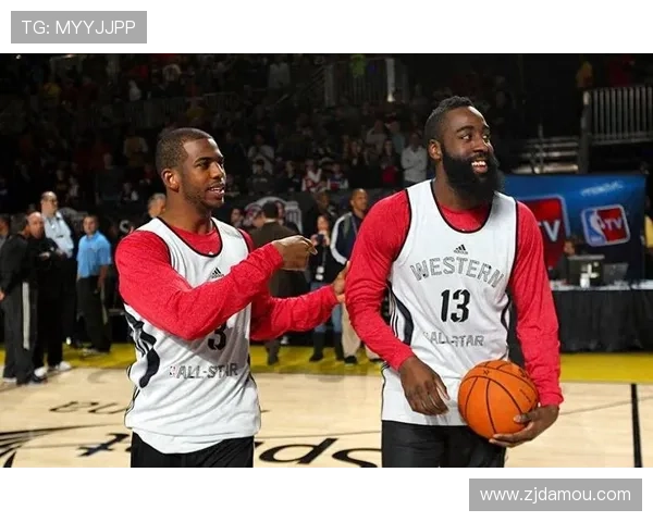 詹姆斯领衔湖人三连胜,哈登加入快船助力球队新篇章