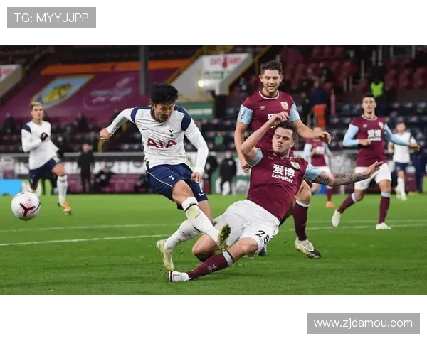 赫尔城俱乐部的发展历程与英格兰足球文化的深度融合分析